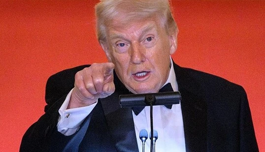 США роблять ставку на економічні стимули у тристоронніх переговорах: чи змусить це Кремль зупинити війну 