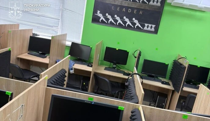 На Днепропетровщине разоблачили колл-центры более чем на 1500 рабочих мест