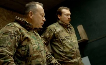 Сирський відвідав позиції корпусу "Азов" та 7-го корпусу швидкого реагування ДШВ: деталі 