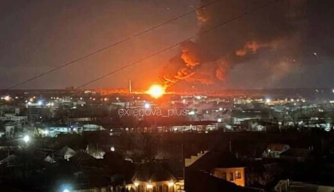 Генштаб підтвердив, що Сили оборони уразили нафтобазу в окупованому Луганську