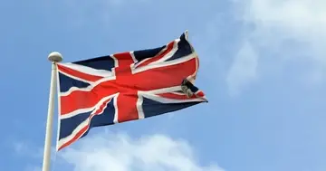 Британия сокращает присутствие в посольстве Ирана из-за угрозы безопасности