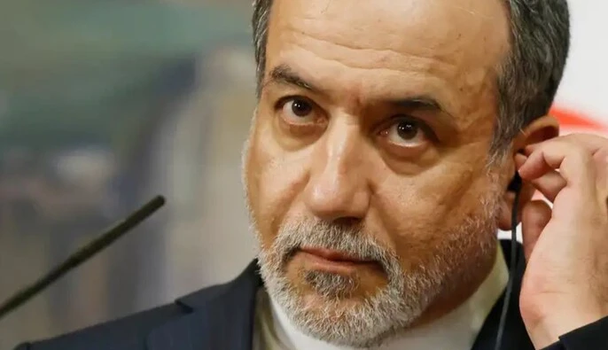 Верховный лидер Ирана Али Хаменеи жив — министр иностранных дел страны