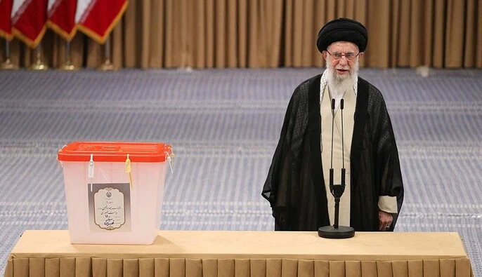 ЦРУ отследило Хаменеи перед авиаударами США и Израиля - NYT