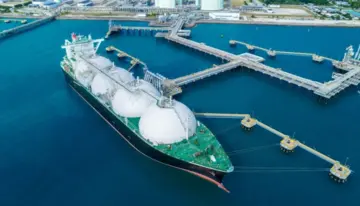 Ціни на нафту зростають через можливе блокування Ормузької протоки після ударів по Ірану