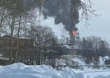 В Ухте загорелась технологическая установка завода «Лукойл-Ухтанефтепереработка»