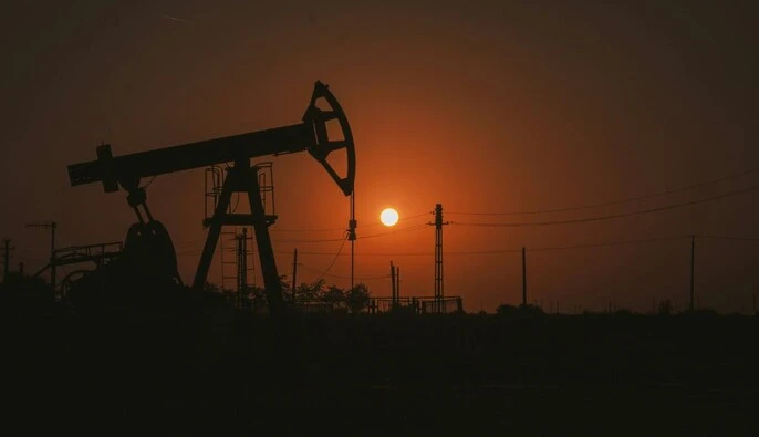 Страны ОПЕК увеличат добычу нефти из-за нарушения поставок сырья на фоне войны в Иране