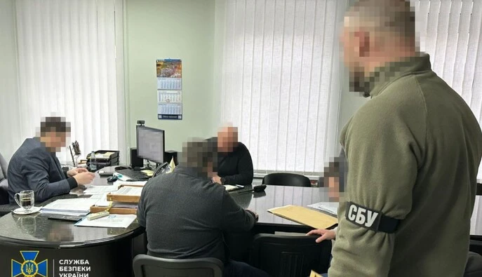 Подсанкционный бизнесмен и три руководителя энергокомпании получили подозрение за 