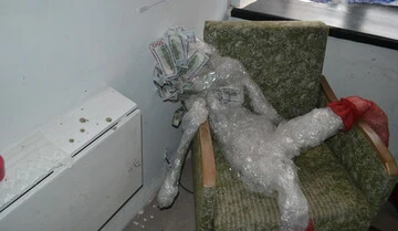 "Любов на 3-х": відбулася виставка про різнобічне сприйняття кохання від трьох митців