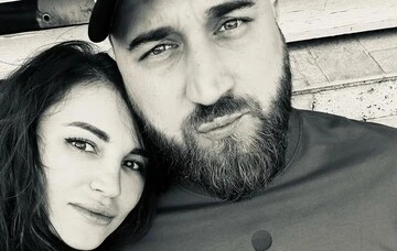 Избранница Руслана Ханумака обвинила его в долгах и "навязывании чужого ребенка"