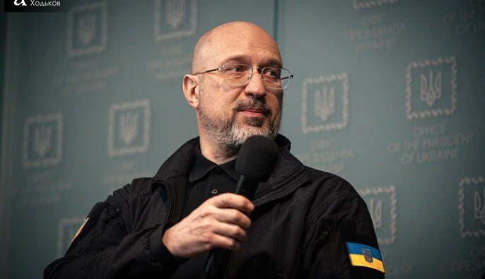 Шмигаль: Після російських атак в Україні вціліло менше 10 ГВт генерації