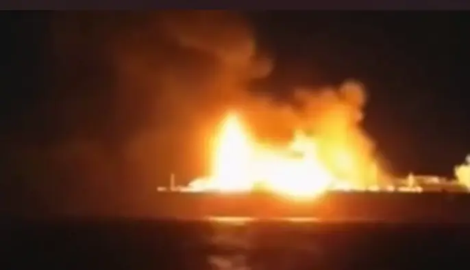 У Середземному морі спалахнув російський газовоз Arctic Metagaz: усі деталі