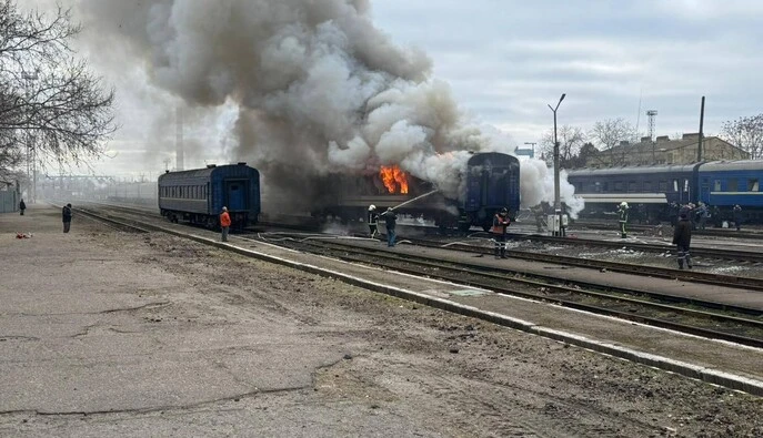 В Николаеве «Шахед» попал в вагон пассажирского поезда – что известно