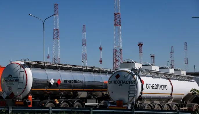 Китай та Індія можуть збільшити закупівлі російської нафти через перебої з поставками з Перської затоки