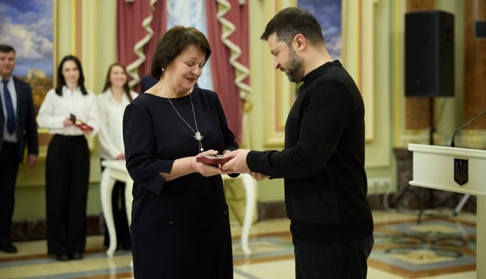 Зеленский вручил госнаграды и знаки отличия 