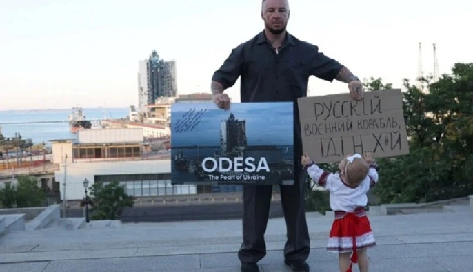 "Залізобетон": фотограф Ревуцький показав вражаючі кадри Харкова та Одеси