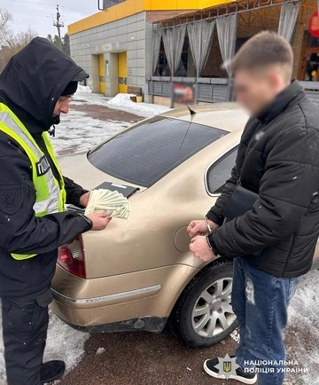 У Житомирській області правоохоронці викрили схему внесення недостовірних відомостей до «Оберегу»
