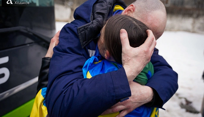 Обмен пленными украинскими защитниками 5 марта: фоторепортаж