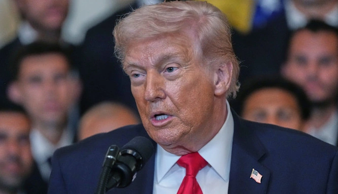 Трамп заявил о подготовке полной смены руководства Ирана