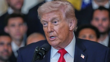 Трамп заявил о подготовке полной смены руководства Ирана