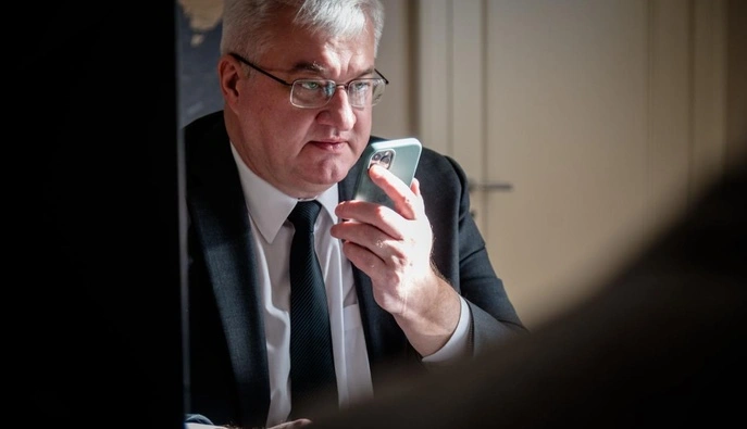 Угорщина ігнорує запити України щодо затриманих інкасаторів: заява очільника МЗС