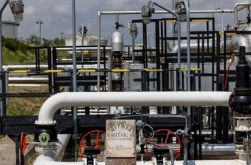 Венгрия дала Украине три дня, чтобы возобновить транзит российской нефти через "Дружбу"