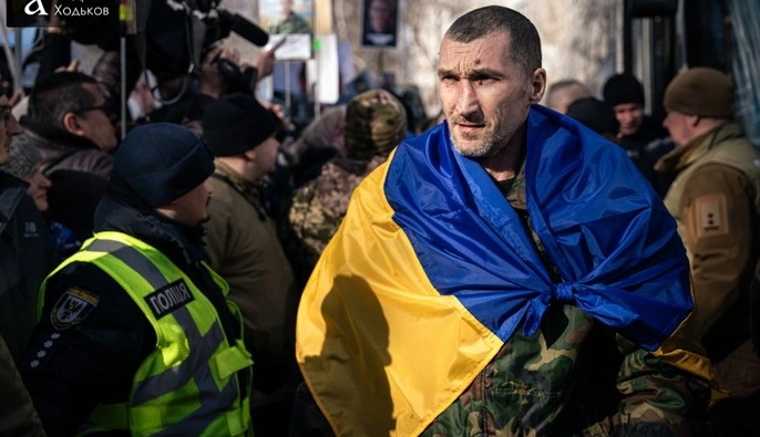 Відбувся другий етап великого обміну: кадри повернення українських захисників із полону