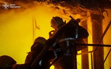 В Одессе и области зафиксировали попадание вражеских БПЛА и пожар на объектах инфраструктуры