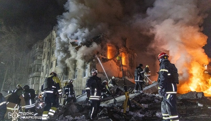 Российская баллистика ударила по многоэтажке в Харькове: 3 погибших, 10 раненых