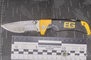 У Дніпрі чоловіка підозрюють у завданні ножового поранення військовому ТЦК