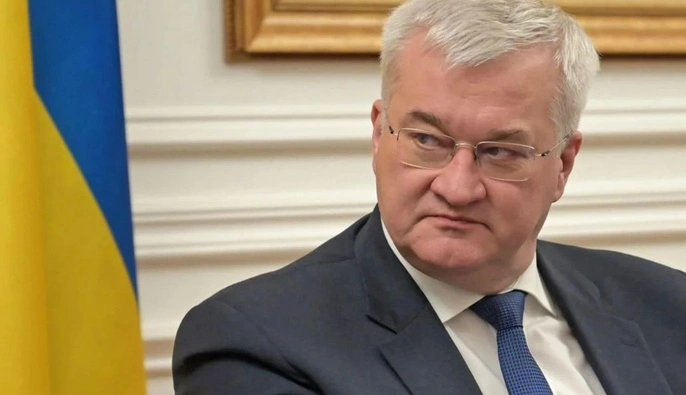 Сибига призвал партнеров высказать свою позицию по задержанию Венгрией инкассаторов 