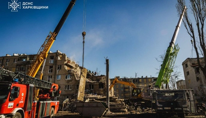 В прокуратуре рассказали о ракете, которой РФ атаковала жилой дом в Харькове