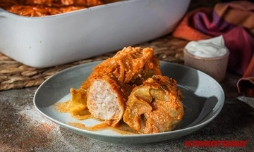 В ароматной подливке: как приготовить классические голубцы в духовке