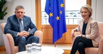 Урсула фон дер Ляйен и Роберт Фицо обсудили цены на энергоносители и поставки газа