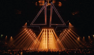 Премьера "Я иду к тебе" от "Второй Реки" с Фаготом, Скуратовским, Маруничем и ODYN: каким было юбилейное шоу во Дворце Спорта