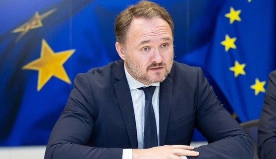 ЄС рекомендує знизити податки на електроенергію через подорожчання нафти