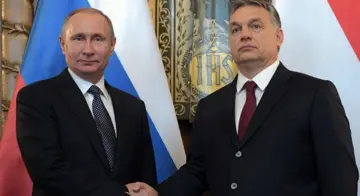 FT: связанное с Кремлем агентство готовит кампанию поддержки Орбана на выборах