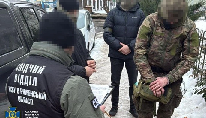 СБУ запобігла теракту у центрі Рівного – затримано агента РФ з саморобною бомбою