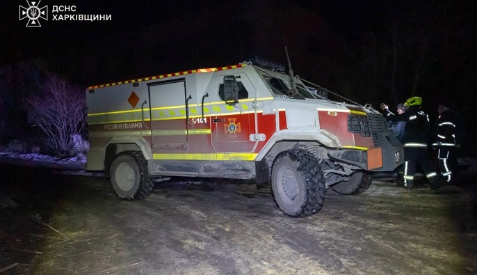 У Золочеві через повторні удари РФ до лікарів звернулися шестеро рятувальників 