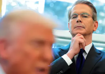 Бессент: РФ не получит значительной прибыли от временного ослабления санкций на нефть