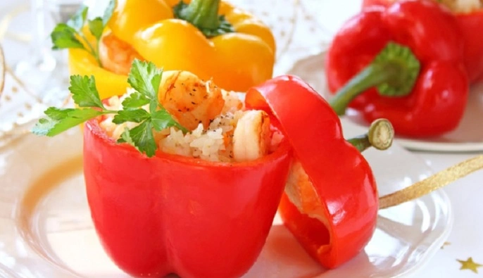 "Не полінуйтеся": Татарінцева показала, як фарширує перець на обід