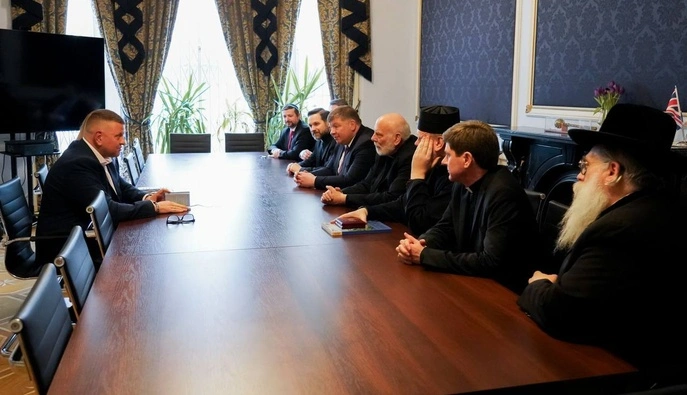 Залужний зустрівся в Лондоні з делегацією Всеукраїнської ради церков