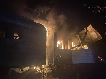 Россия нанесла удар по железнодорожной инфраструктуре в двух областях: повреждены поезд и локомотив