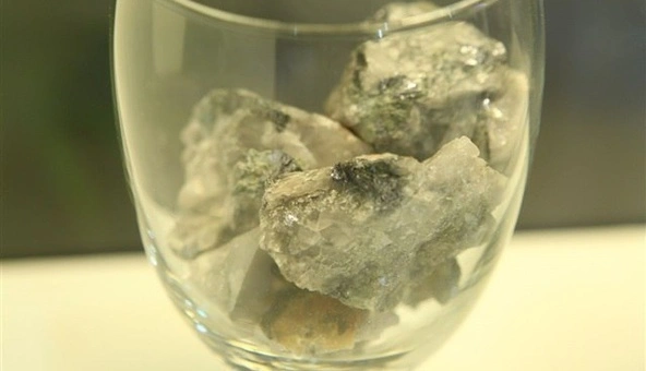 Обмеження Китаю та конфлікт на Близькому Сході спровокували стрибок цін на компоненти для чипів