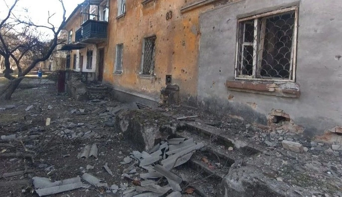 Российская атака на Днепр: взрывной волной поврежден жилой дом, ранен мужчина