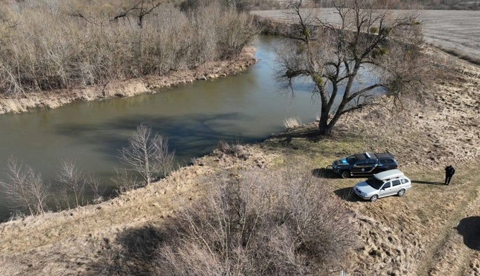 В Ровенской области погибли супруги, автомобиль которых съехал в реку