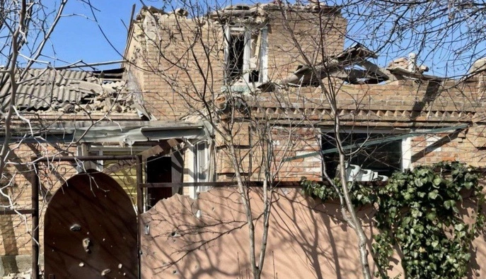 На Дніпропетровщині через російські обстріли загинула жінка, поранений чоловік