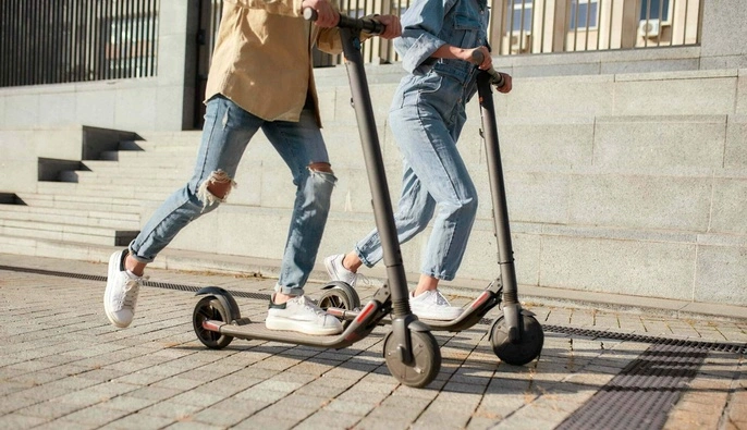 В Украине стартовал сезон электросамокатов: урбанист рассказал, как киевлянам пользоваться ими безопасно