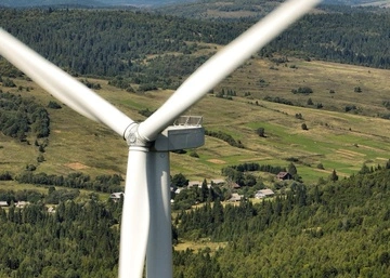 Новый ветряный парк в Карпатах: община Яремче поддержала начало исследований