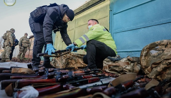 Чтобы право на защиту не стало правом на убийство: украинцы задекларировали более 18 000 «стволов»