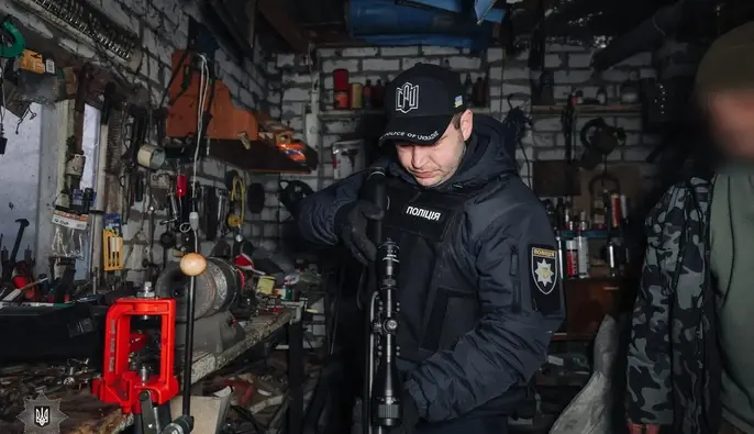 У поліції розповіли, скільки в українців на руках вогнепальної зброї